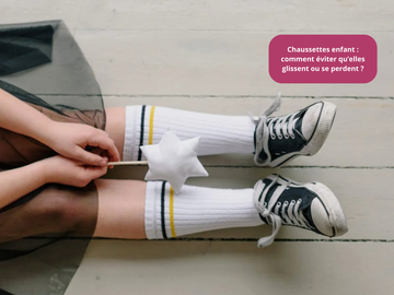 pieds de petites filles qui tient une baguette magique 