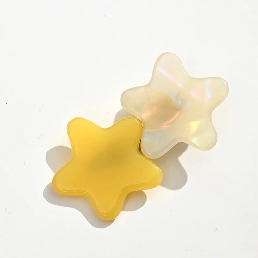 Barrette étoile enfant en pince croco : accessoire cheveux pratique et tendance. Idéale pour fille, maintien doux, parfaite idée cadeau originale.