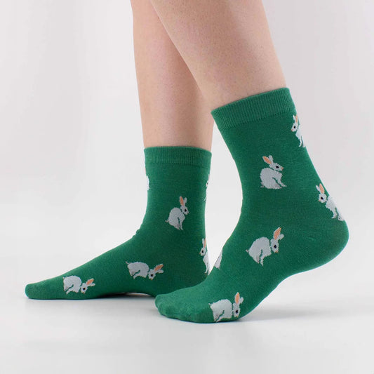Chaussettes vert longues en coton avec pleins de petits lapin tricotés | Chaussettes confortables et élégantes | Idéales pour tous | Disponibles en plusieurs couleurs
