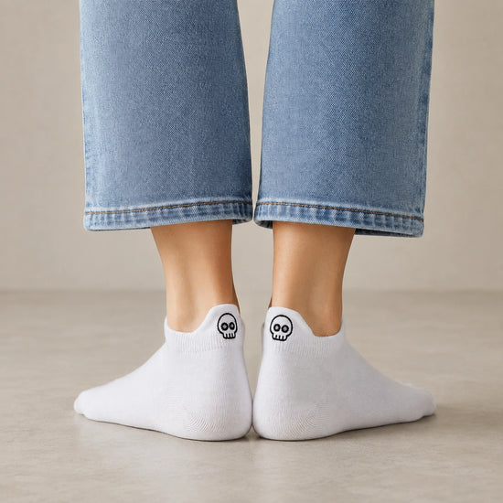 Chaussettes halloween en coton à languette tête de mort pour femme | Chaussettes confortables et élégantes | Idéales pour le quotidien ou les occasions spéciales | Disponibles en plusieurs couleurs et tailles