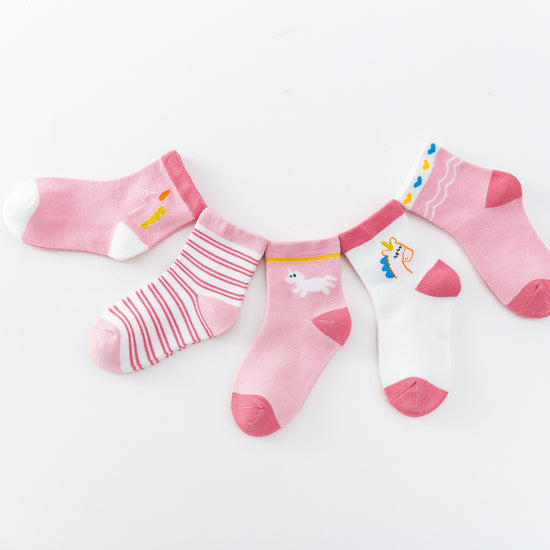 Lot de 5 chaussettes montantes, fond rose ou blanc, motifs variés : rayures, licornes, coeurs. Pour bébé et enfant (du 12 mois au 12 ans).