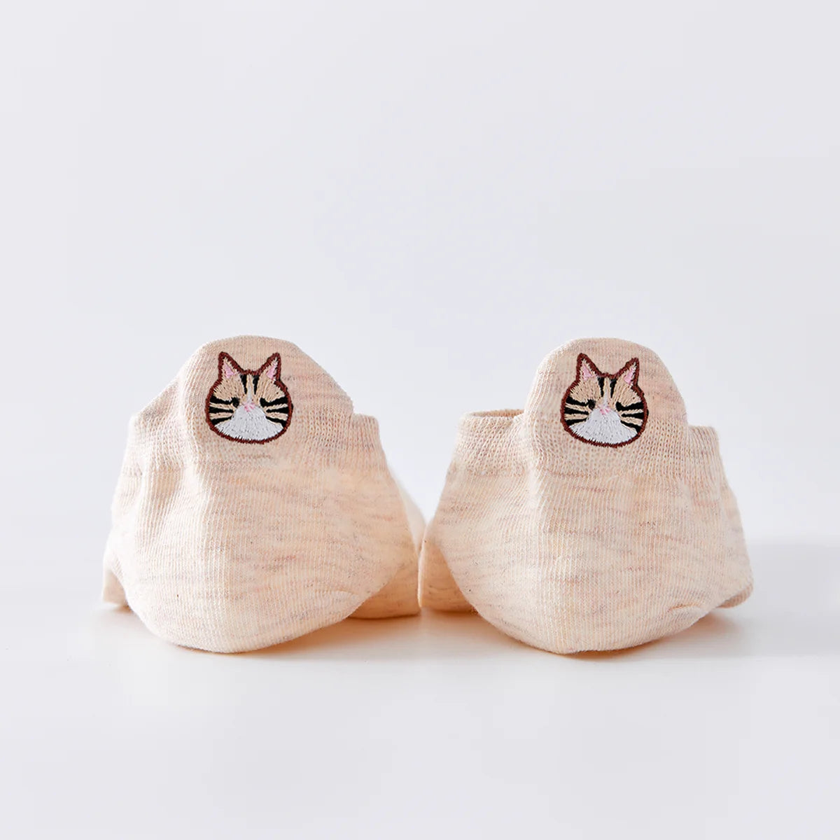 Chaussettes beiges en coton à languette chat pour femme | Chaussettes confortables et élégantes | Idéales pour le quotidien ou les occasions spéciales | Disponibles en plusieurs couleurs et tailles