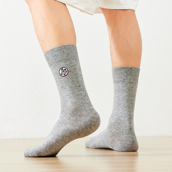 Coffret 4 paires de chaussettes longues mixtes en coton doux. Deux tailles, 5 coloris intemporels. Confort, qualité et style TitesChaussettes.