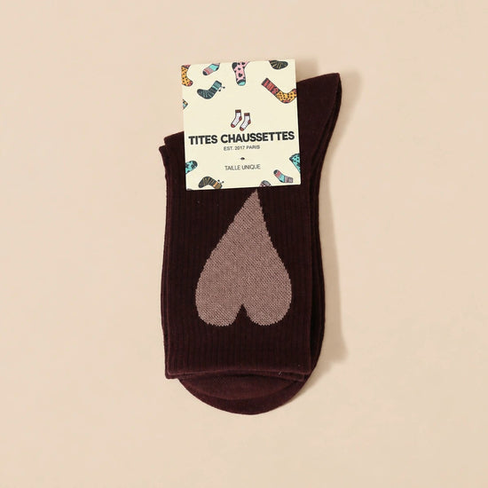 Chaussettes cœur oversize femme à l’unité en vert, gris ou marron. Douces et stretch, taille unique 35-41, pour un look original, confortable et très chic.
