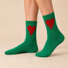 Chaussettes cœur oversize femme à l’unité en vert, gris ou marron. Douces et stretch, taille unique 35-41, pour un look original, confortable et très chic.