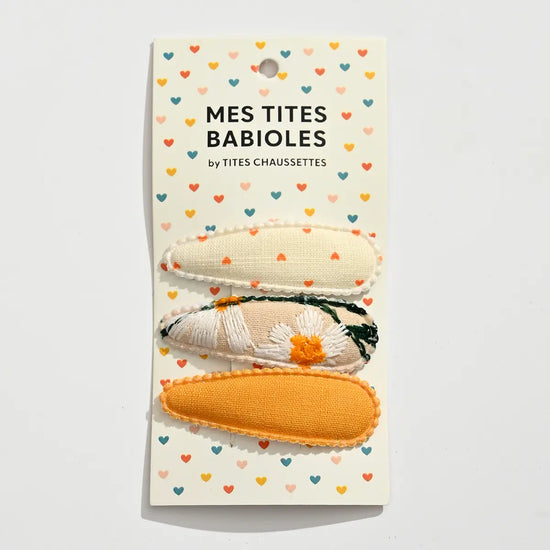 Lot de 3 barrettes classiques roses avec pince clic clac. Accessoires cheveux pratiques et élégants, adaptés aux adultes et aux enfants.