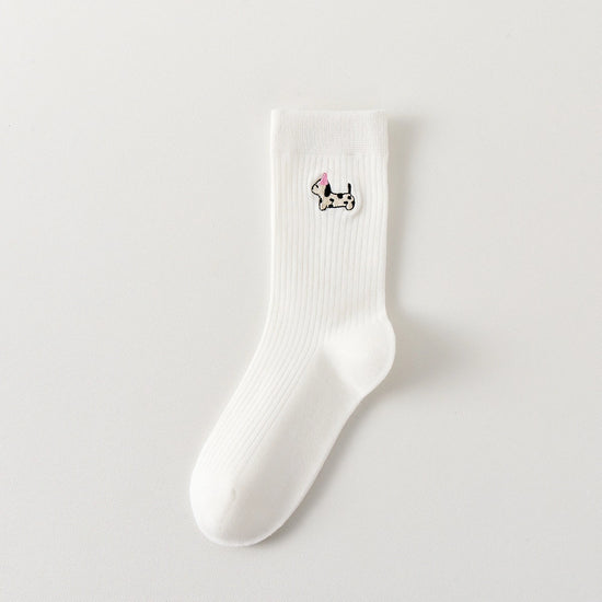 Lot de 3 chaussettes hautes côtelées. Coloris noir, gris chiné, blanc. Broderie petit chien sur l'extérieur du pied. 
