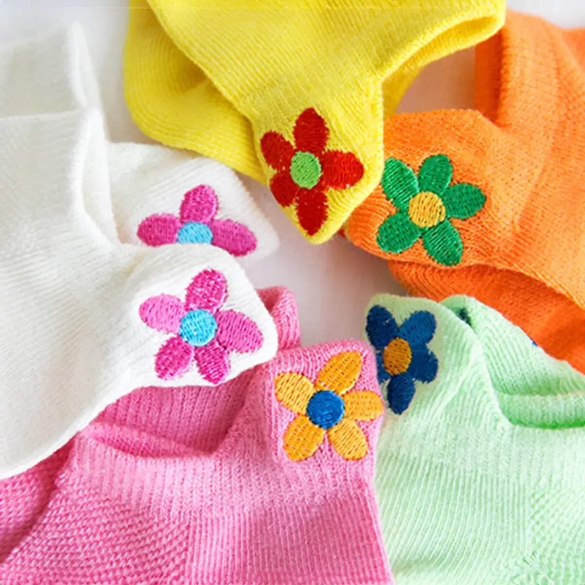 Lot de Chaussettes en coton à motif fleur pour enfants | Chaussettes fabriquées à partir de coton de haute qualité | Respirantes et durables | Conviennent à toutes les occasions