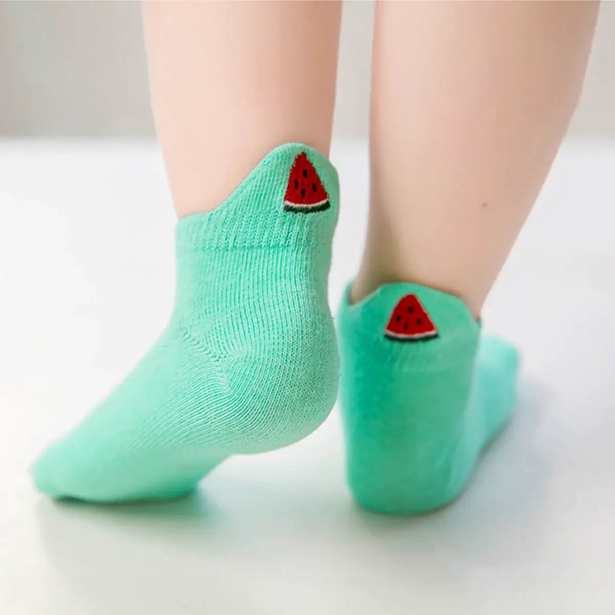 Chaussettes pastèque en coton à motif fruit pour enfants | Chaussettes douces et confortables | Disponibles en différentes tailles et couleurs | Un cadeau idéal pour les enfants de tous âges