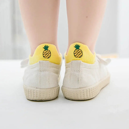 Chaussettes en coton à motif fruit pour enfants | Chaussettes douces et confortables | Disponibles en différentes tailles et couleurs | Un cadeau idéal pour les enfants de tous âges