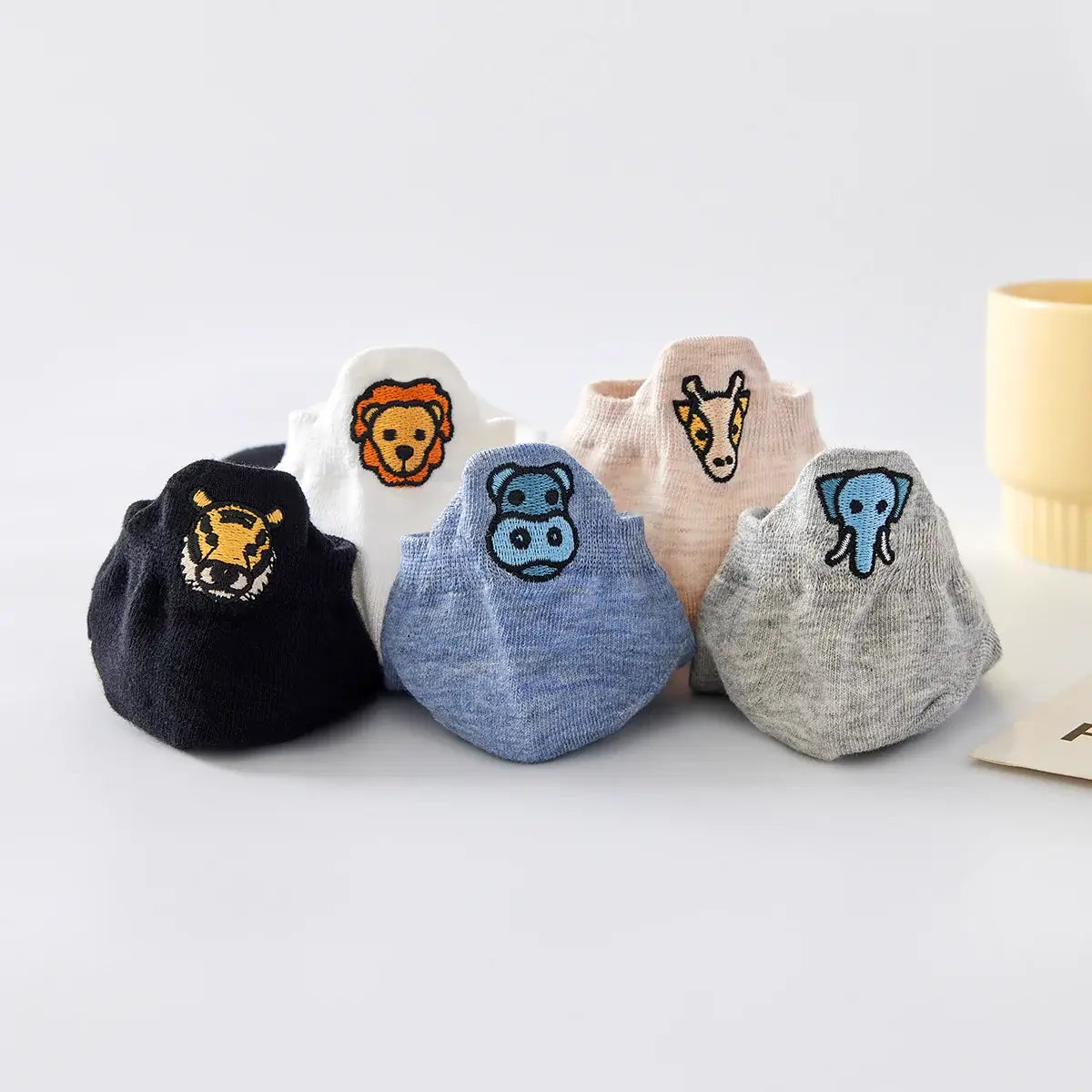 Lot de Chaussettes en coton à languette safari à motif animaux pour femme | Chaussettes douces et respirantes | Un cadeau parfait pour les femmes de tous âges | Disponibles à un prix abordable.