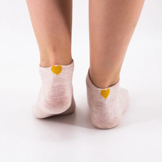 Lot de 3 socquettes avec cœur doré brodé sur le talon