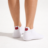 Lot de 3 chaussettes amour brodées (bouche, message, oiseaux), fond blanc, confortables et douces. Taille 35-41. Une idée cadeau pleine de tendresse.