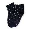 Chaussettes mi-hautes imprimé cœur avec bord dentelle. Confortables, féminines et élégantes. 5 coloris pour un style raffiné au quotidien.