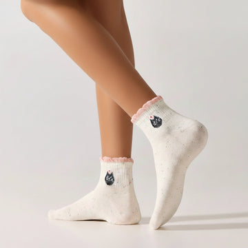 Lot de 5 chaussettes basses à motifs animaux, fond beige, languette anti-frottement, matière douce et stretch. Taille unique 35-41.